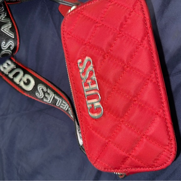 Red Guess Crossbody - Picture 3 of 5